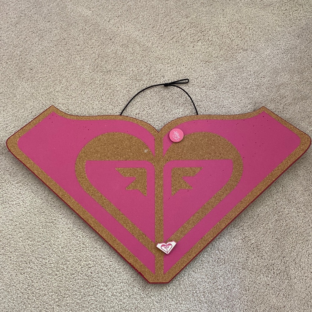 Roxy pin board